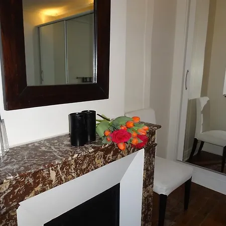 Elysees Apartment *
